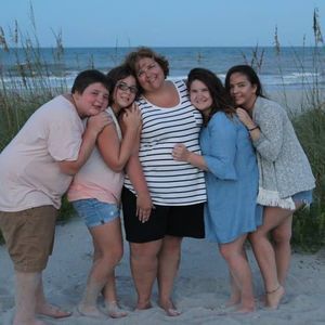 Meet your Posher, Whitney